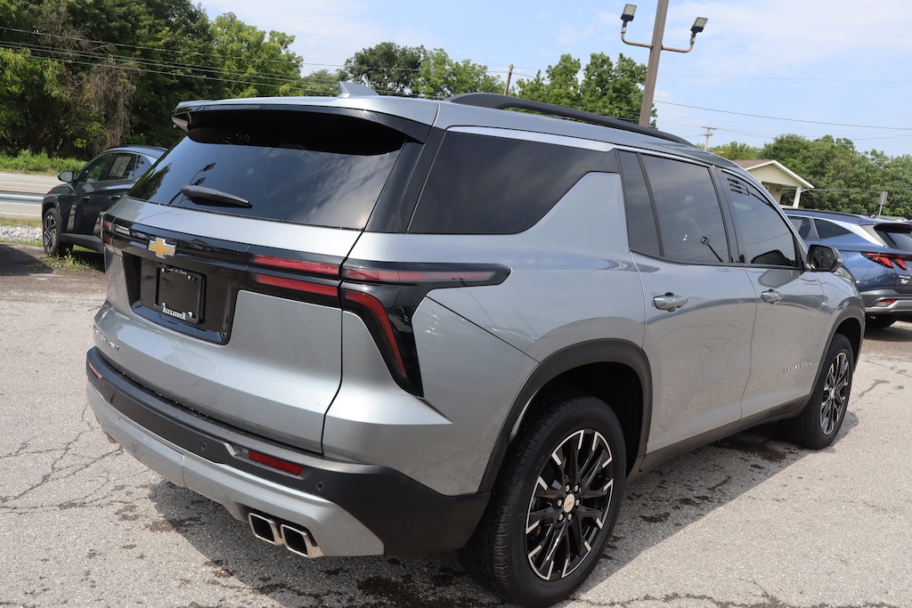 Used 2025 Chevrolet Traverse AWD LT AWD LT w/2LT