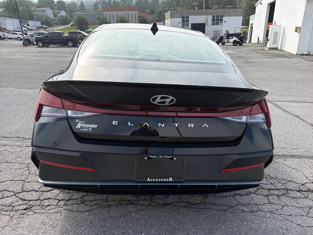 New 2026 Hyundai Elantra SEL Sport Sedan