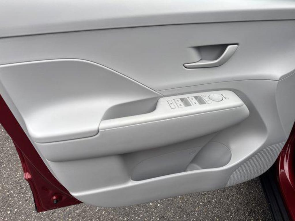 New 2026 Hyundai Kona SE FWD SUV