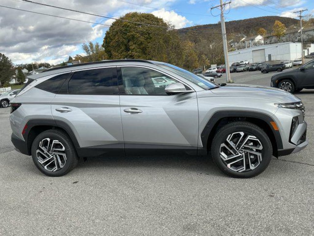 New 2026 Hyundai Tucson Limited AWD SUV