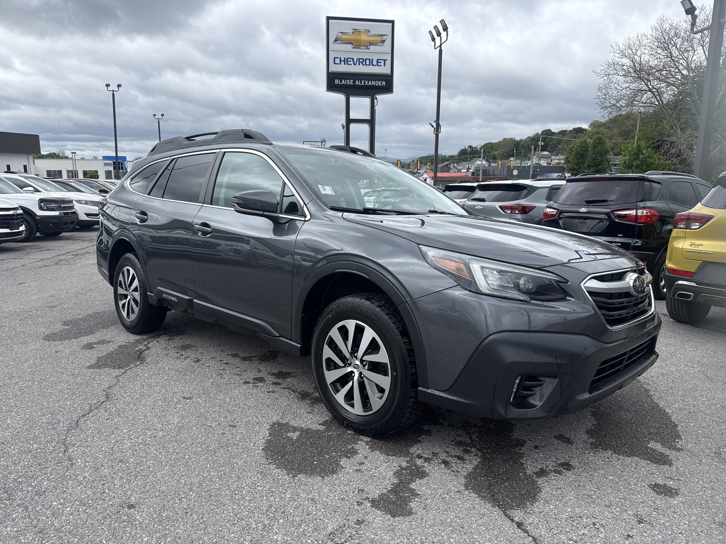 2021 Subaru Outback Premium's photo