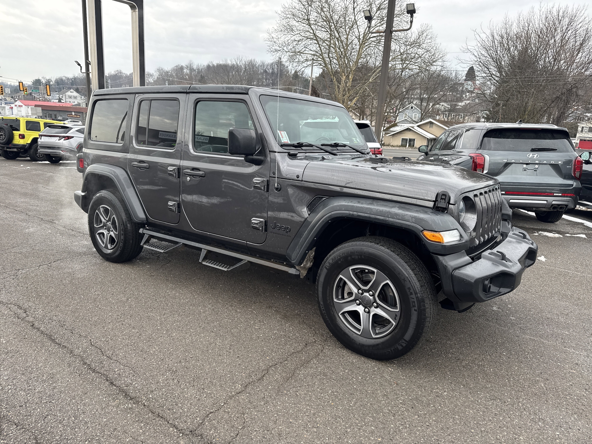 2023 Jeep Wrangler 4-Door Sport S's photo