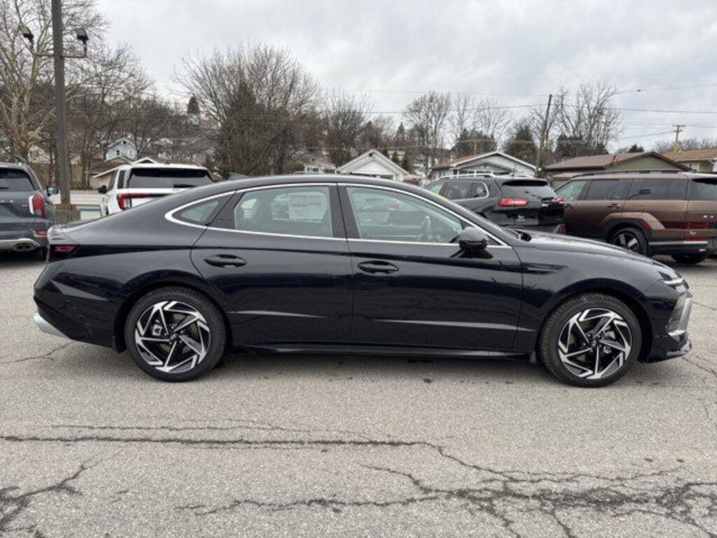 New 2026 Hyundai Sonata SEL Sport Sedan