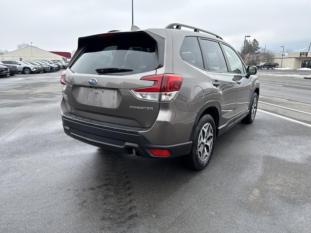 Used 2022 Subaru Forester Premium SUV