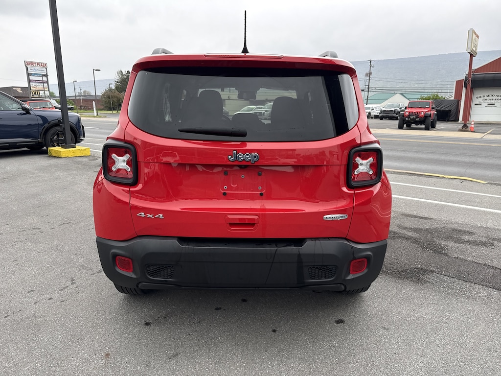 Used 2019 Jeep Renegade Latitude 4x4 SUV