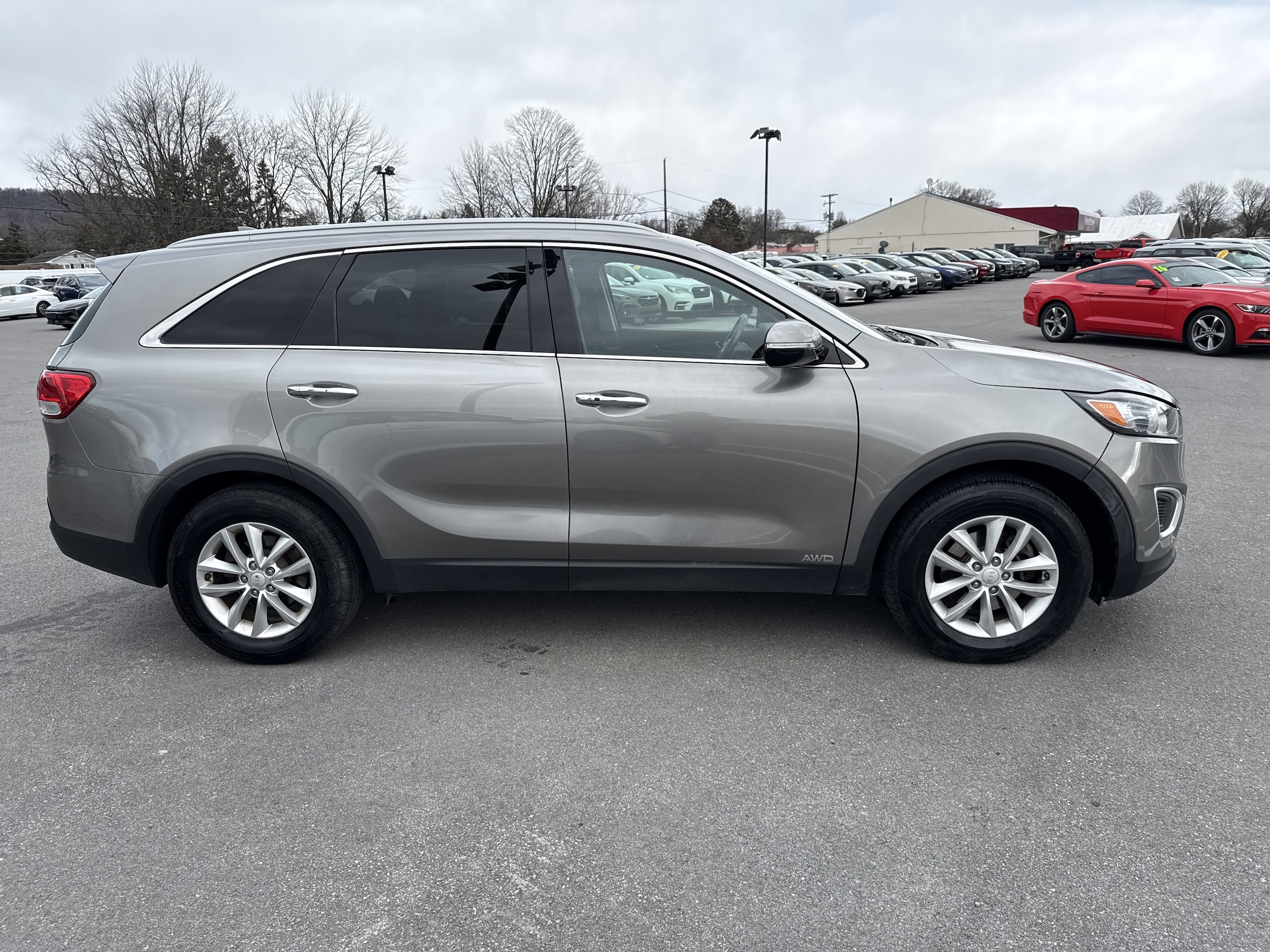 Used 2017 Kia Sorento LX with VIN 5XYPGDA38HG326399 for sale in Montoursville, PA
