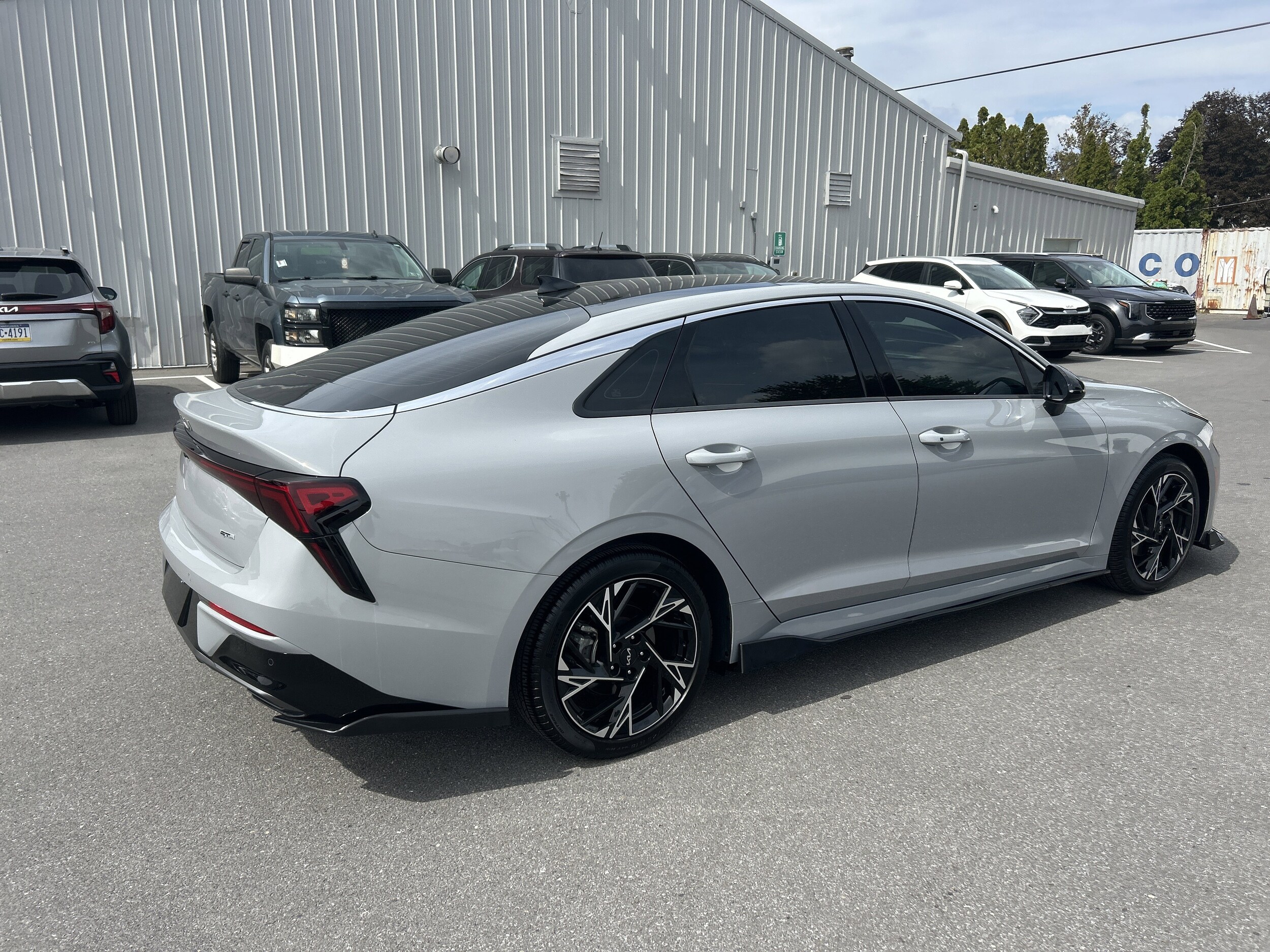 2025 Kia K5 GT-Line photo 2