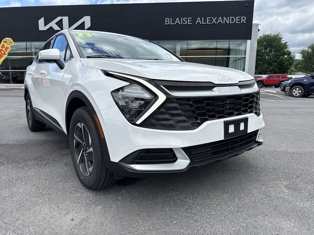 Certified 2023 Kia Sportage Hybrid LX SUV