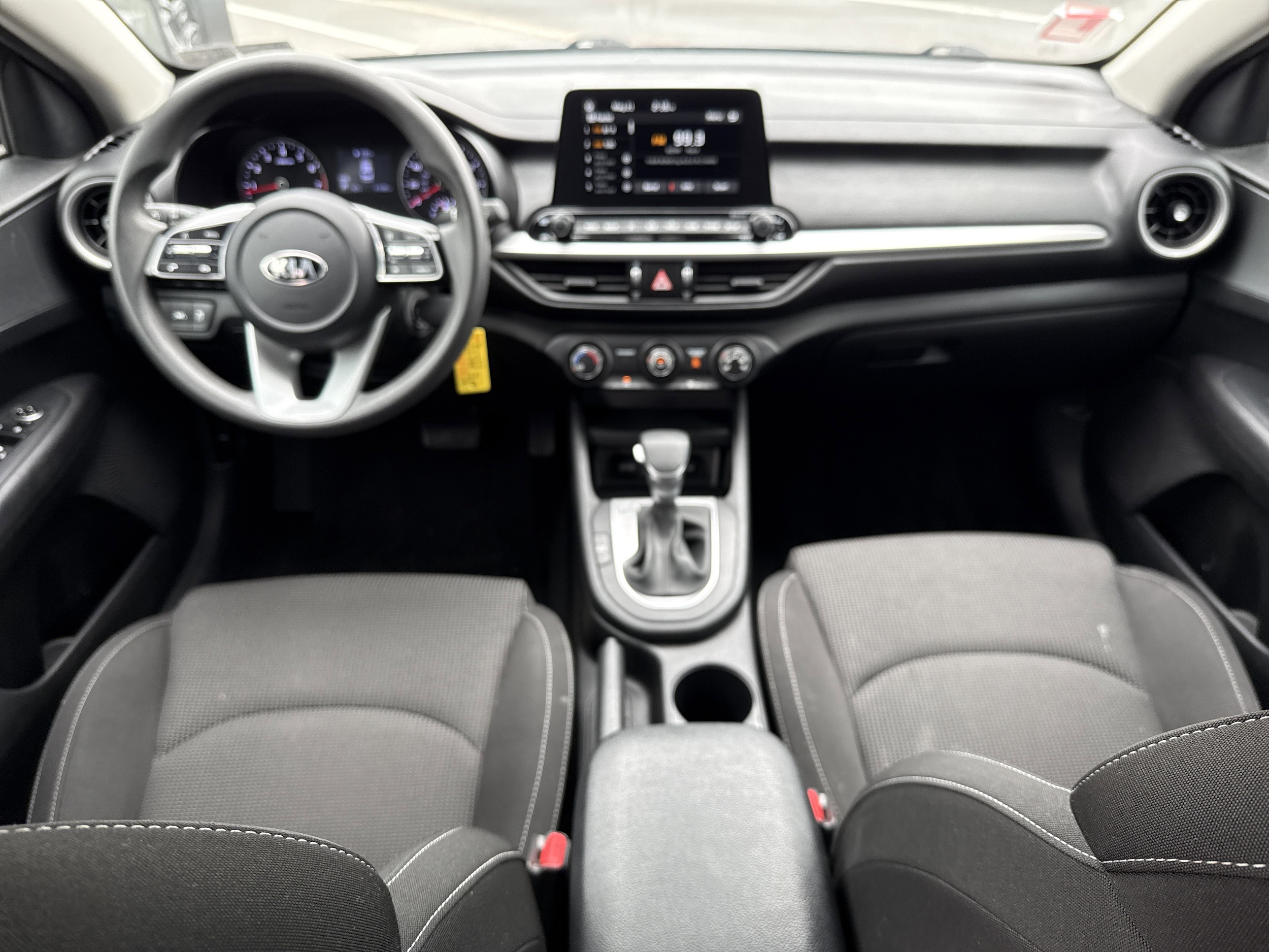 2021 Kia Forte LXS AT's photo
