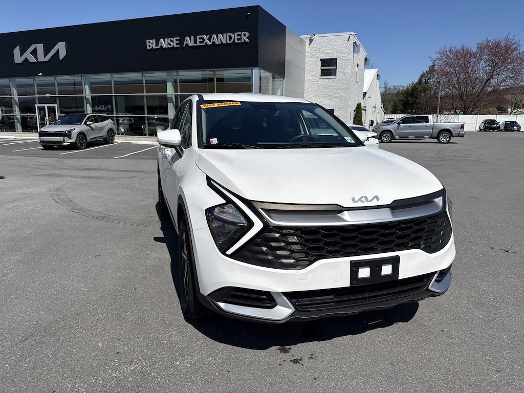 Certified 2023 Kia Sportage Hybrid LX SUV