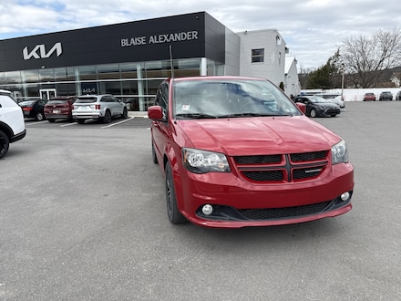 2015 Dodge Grand Caravan R/T Van