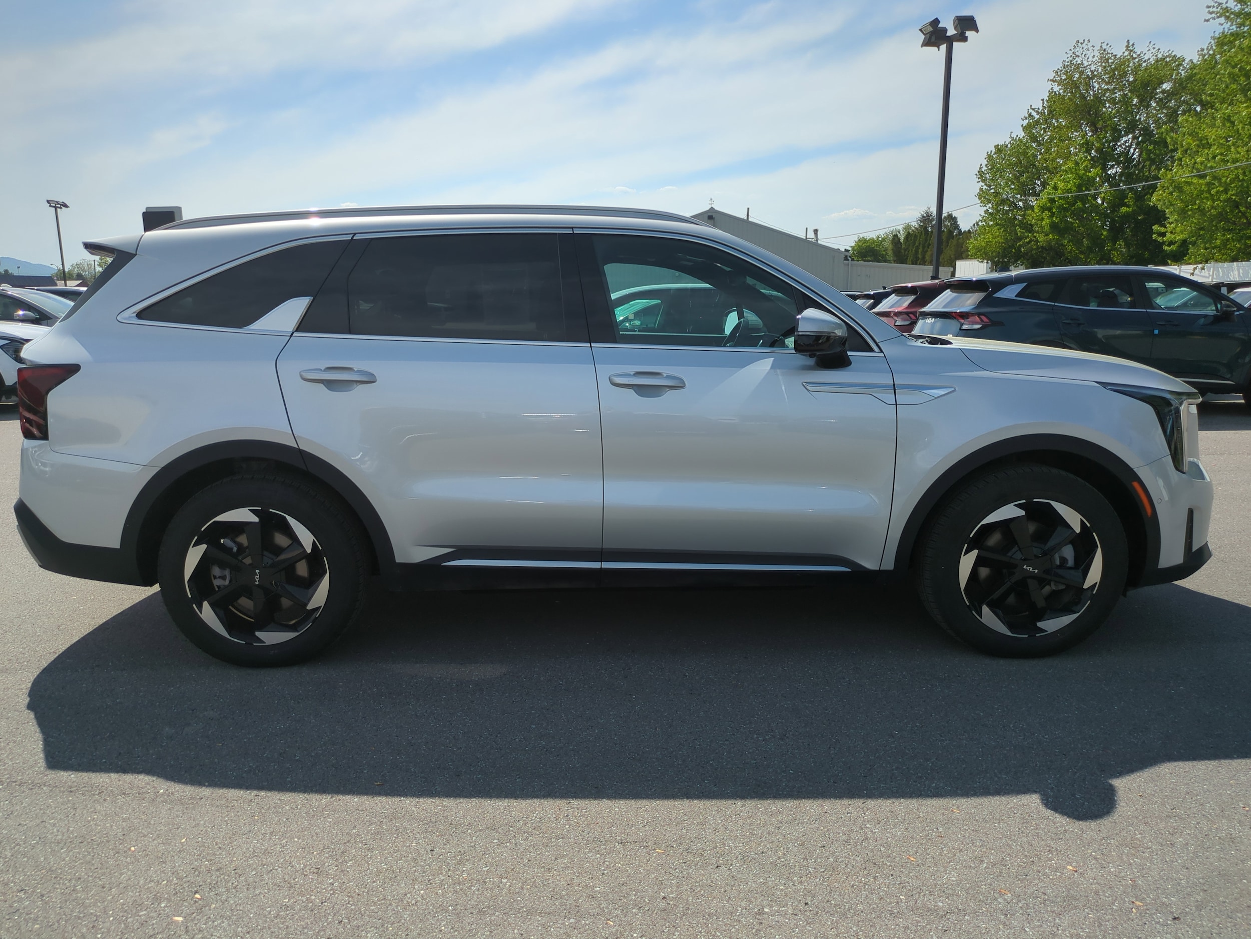 Used 2025 Kia Sorento SX Prestige Hybrid with VIN KNDRKDJG5S5309506 for sale in Montoursville, PA