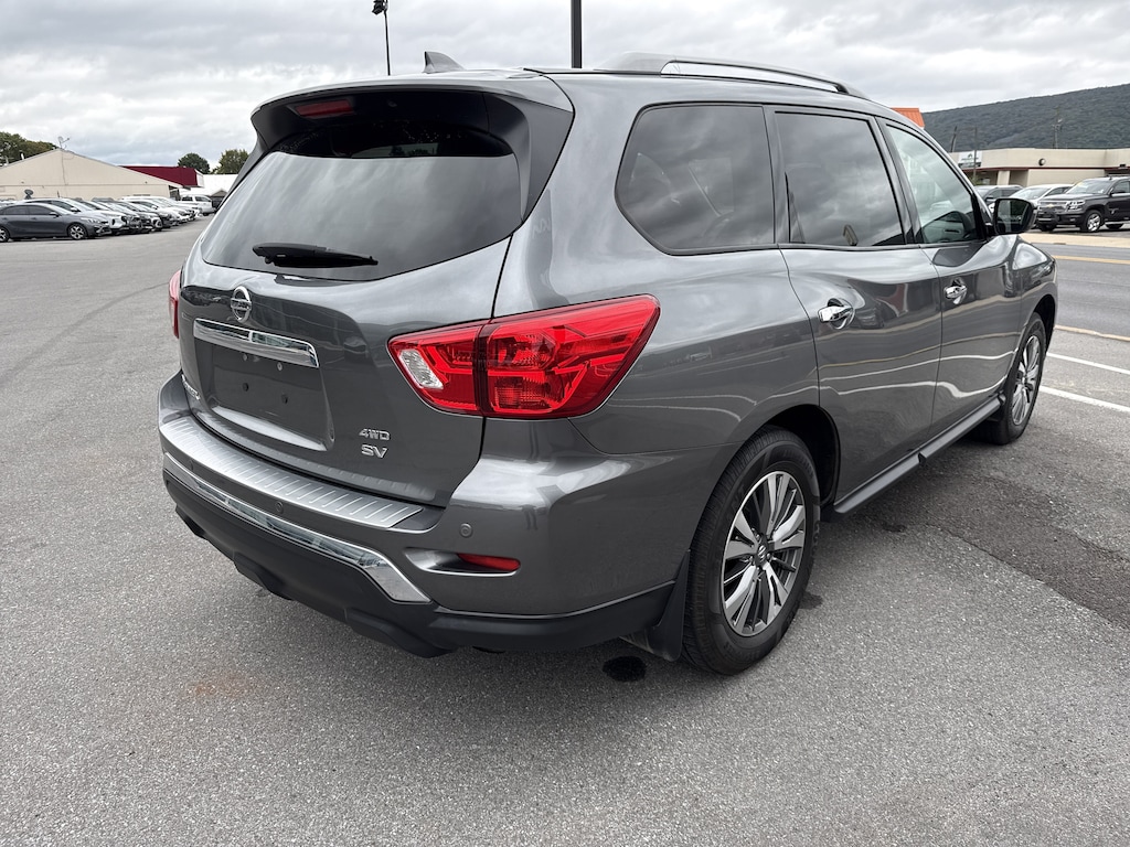 Used 2020 Nissan Pathfinder SV SUV
