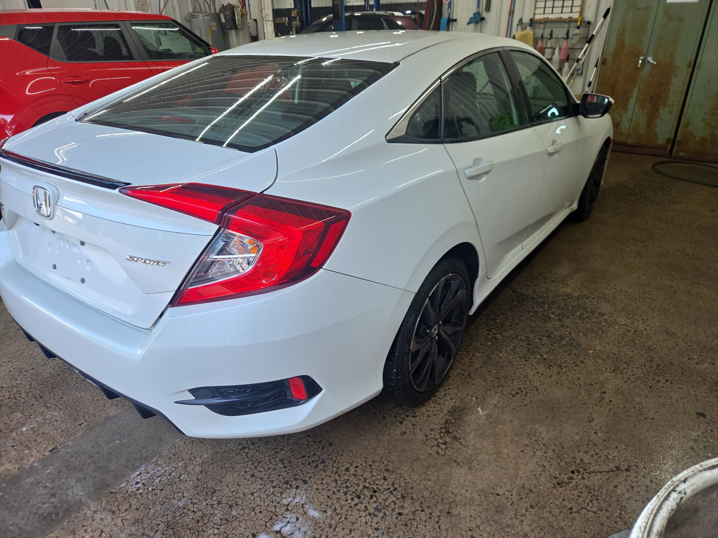 2020 Honda Civic Sport photo 3
