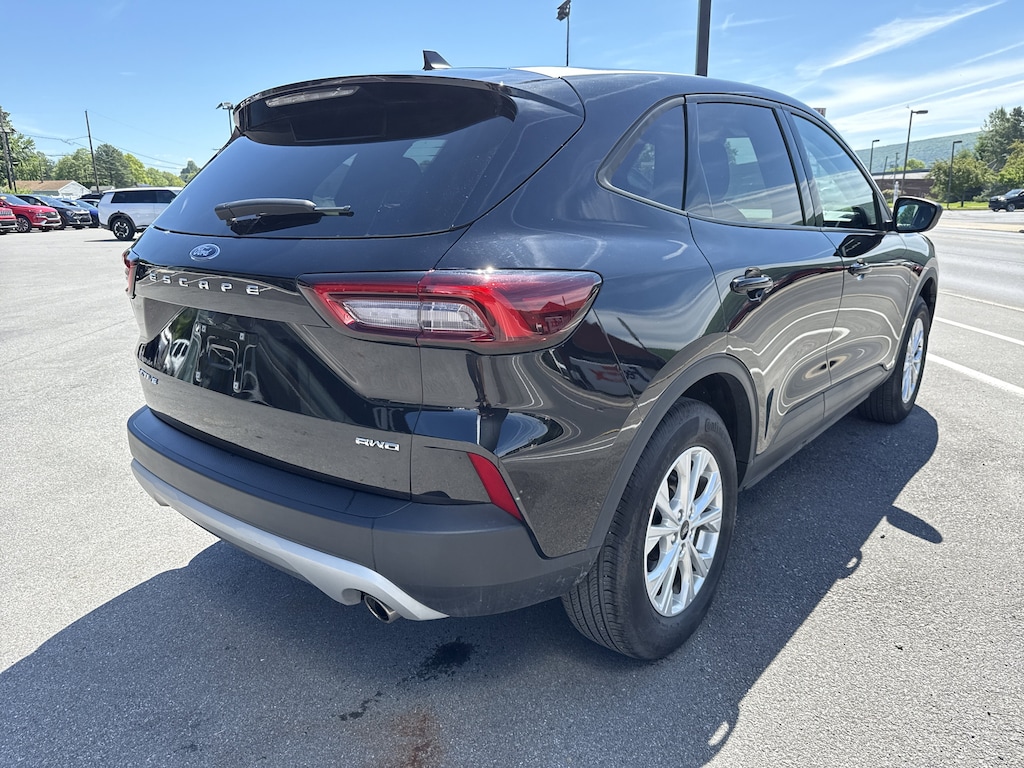 Used 2025 Ford Escape Active SUV