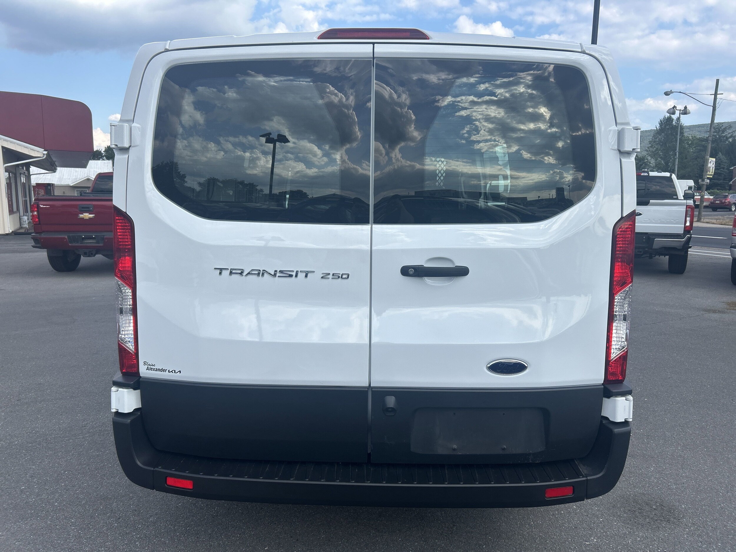2023 Ford Transit Cargo Van photo 4
