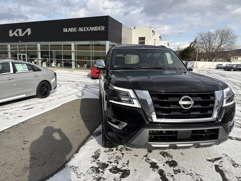 Used 2023 Nissan Armada Platinum SUV