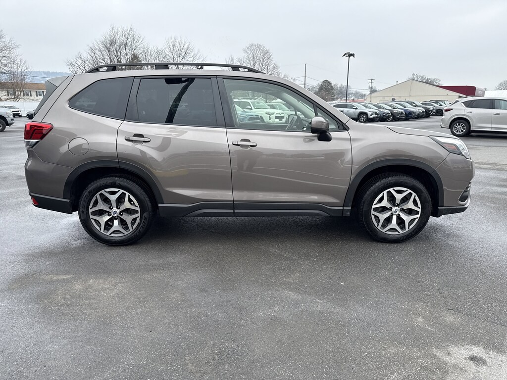 Used 2022 Subaru Forester Premium SUV
