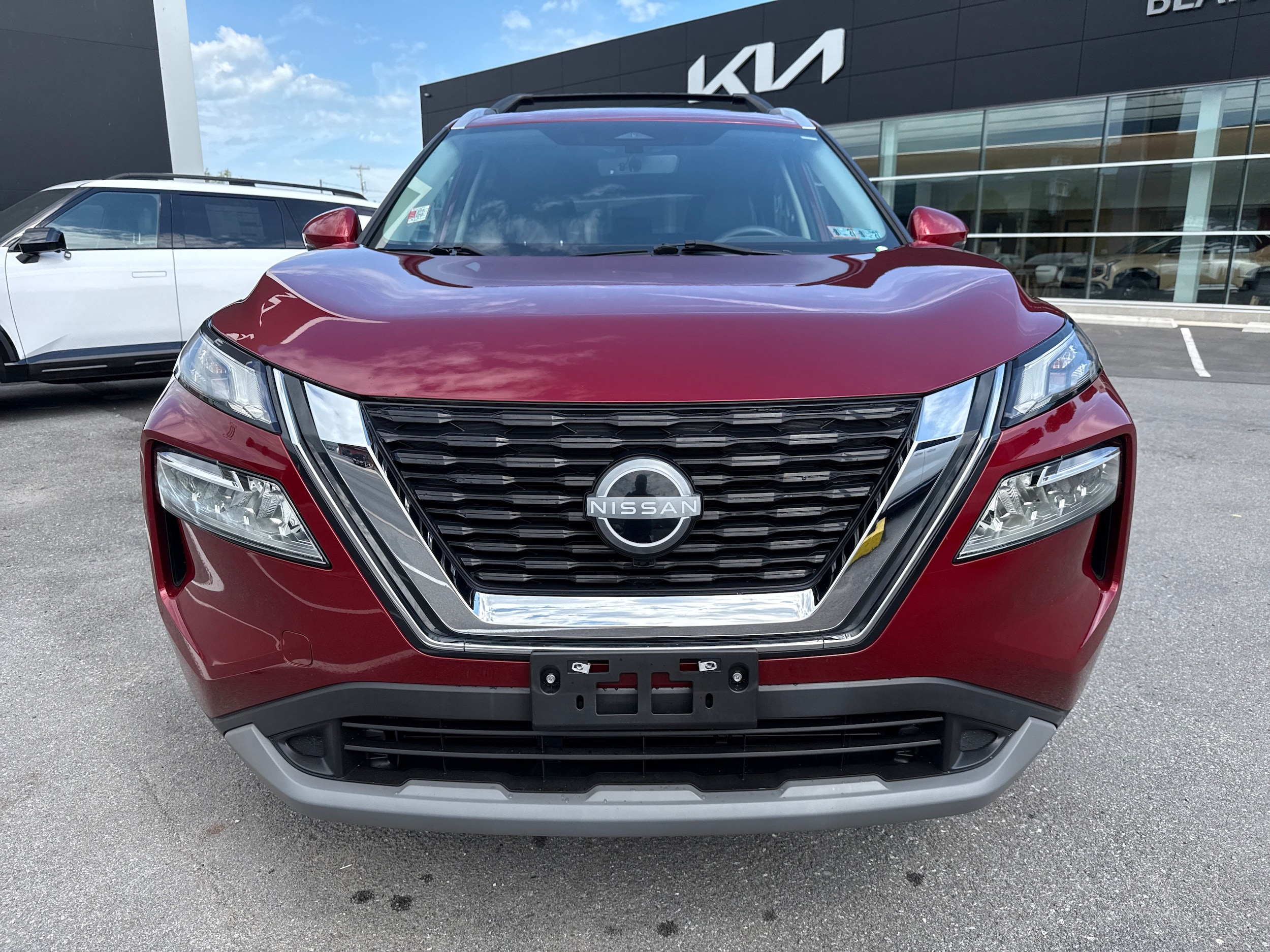 2023 Nissan Rogue SV - Photo 9