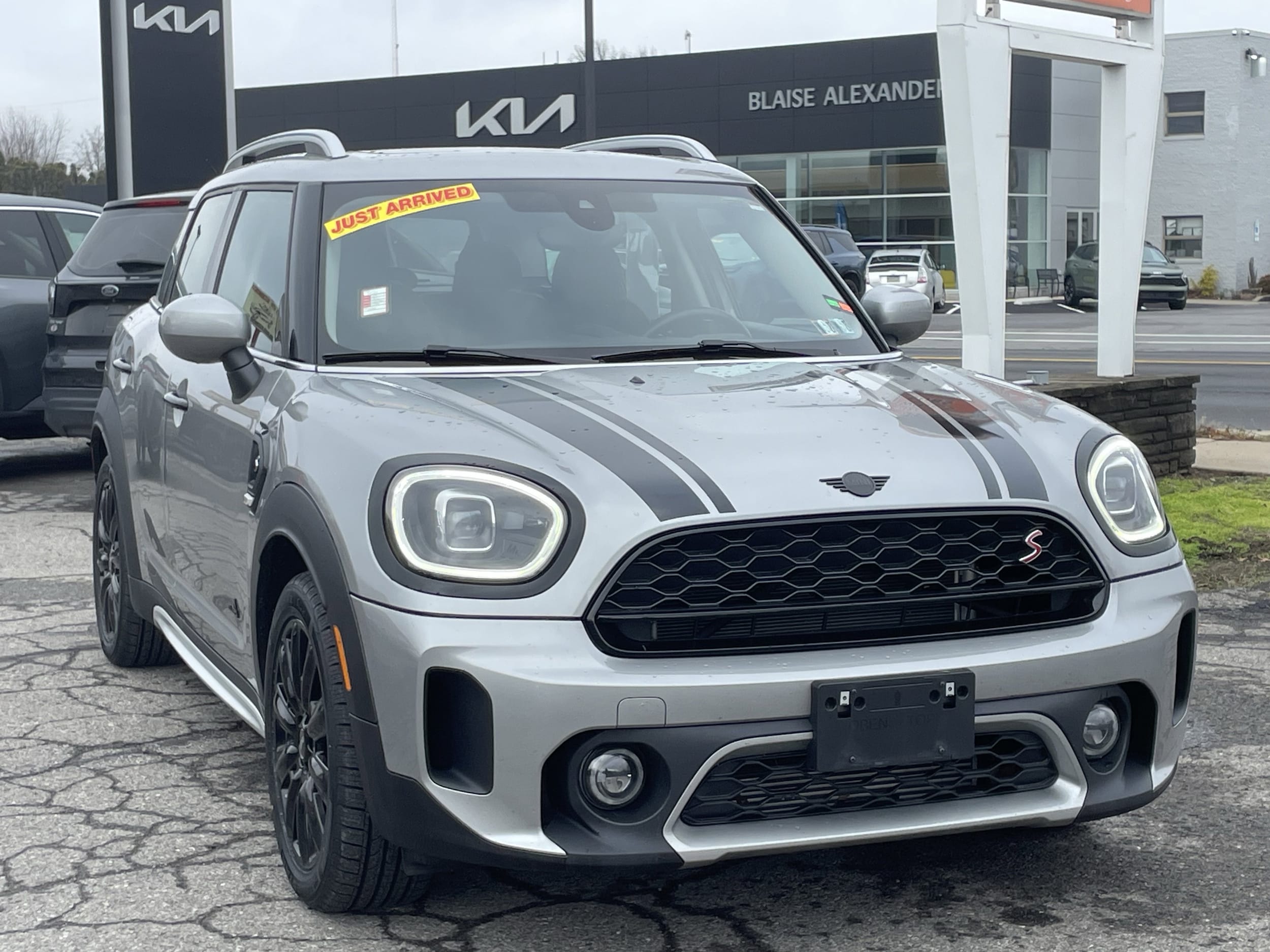2023 MINI Countryman S's photo