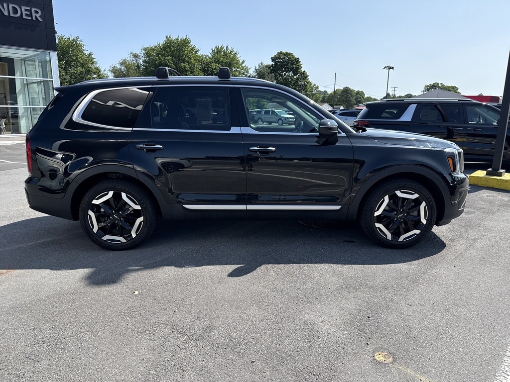 Certified 2025 Kia Telluride S SUV