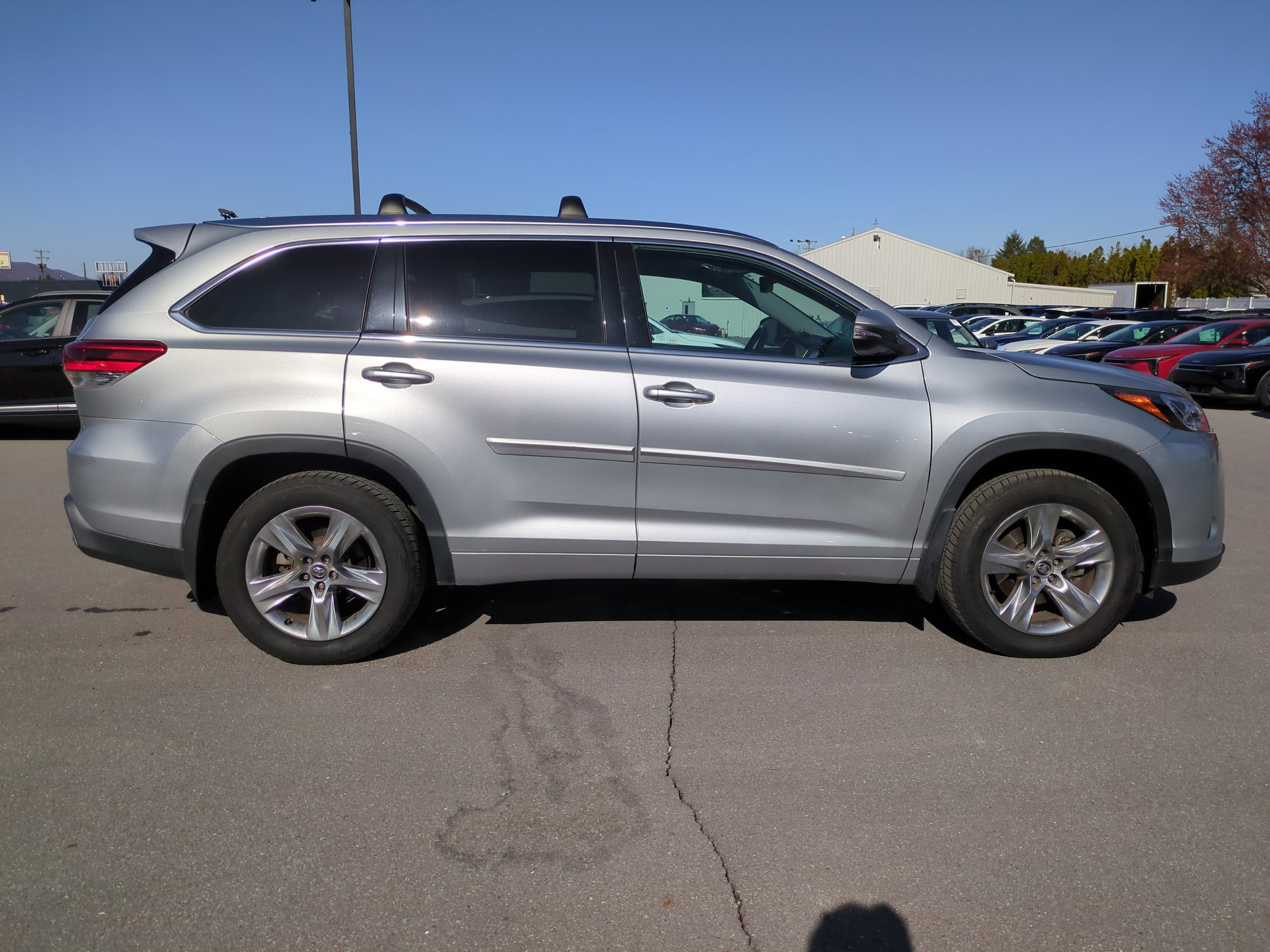 Used 2019 Toyota Highlander Limited with VIN 5TDDZRFH5KS933191 for sale in Montoursville, PA