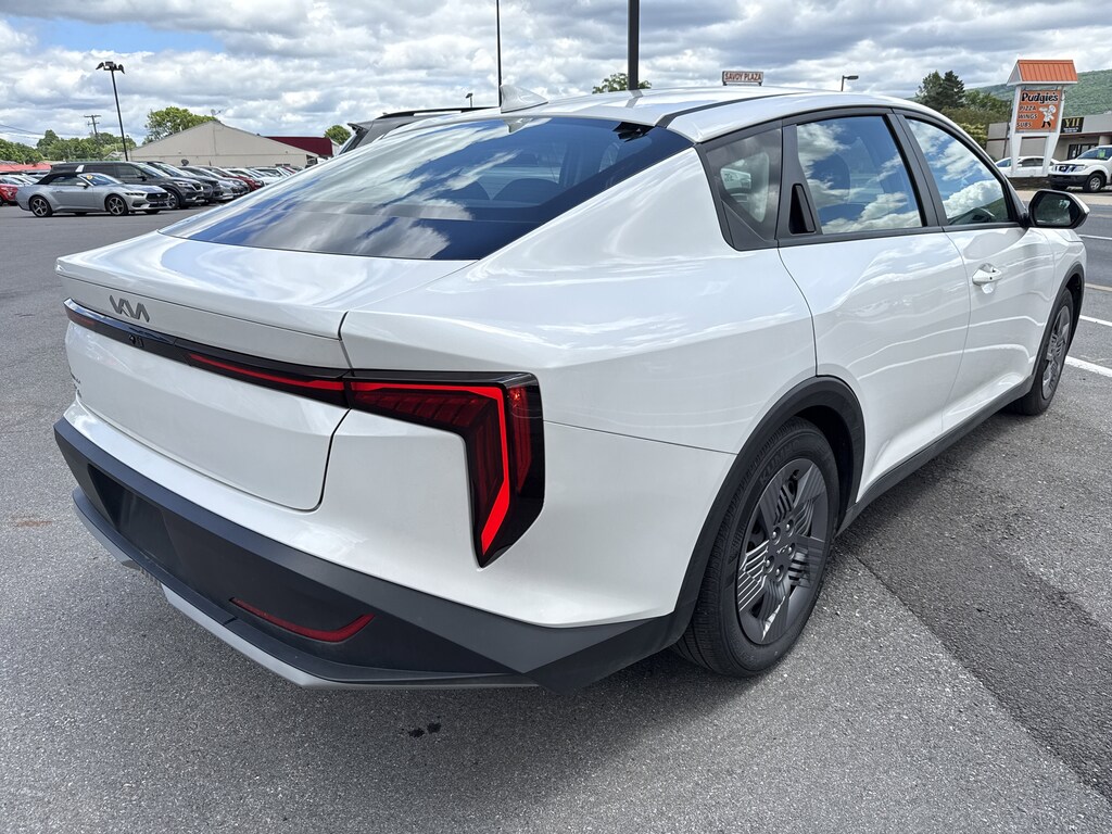 Certified 2025 Kia K4 LX Sedan
