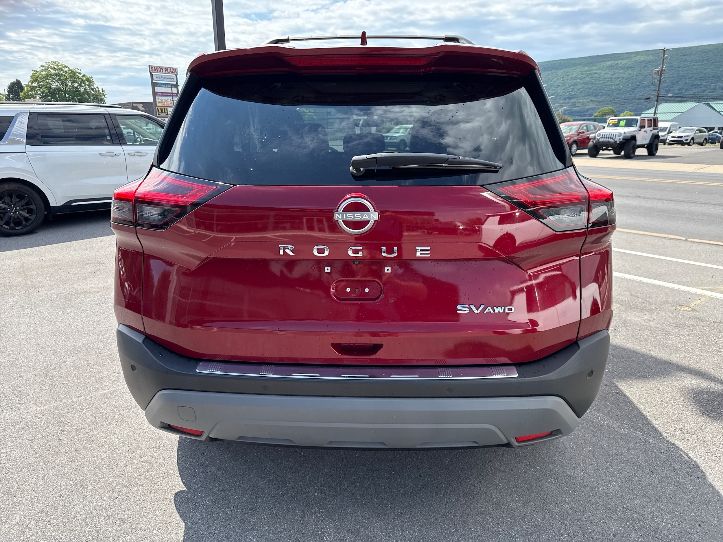 2023 Nissan Rogue SV - Photo 4
