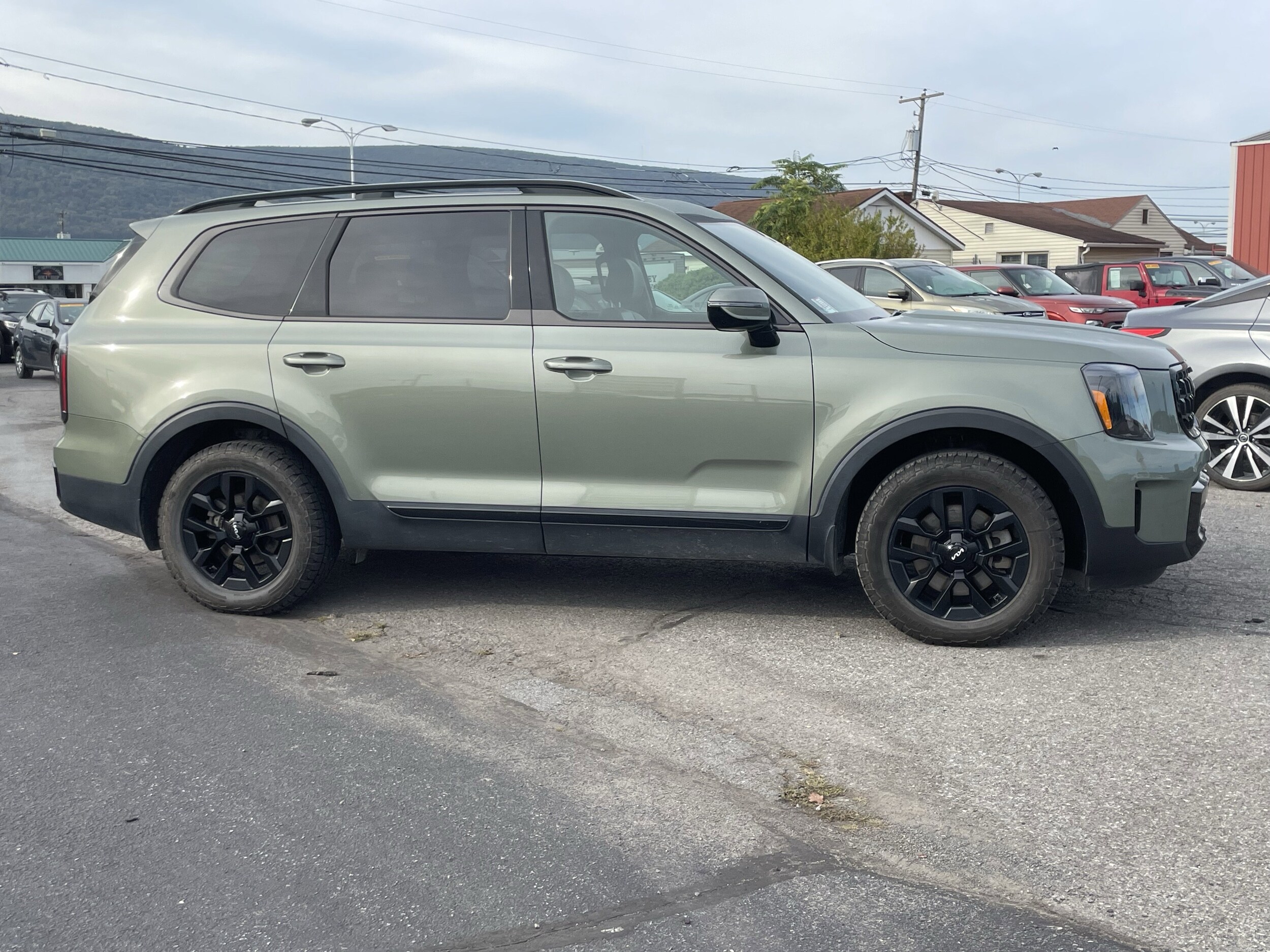 2024 Kia Telluride X-Pro photo 2
