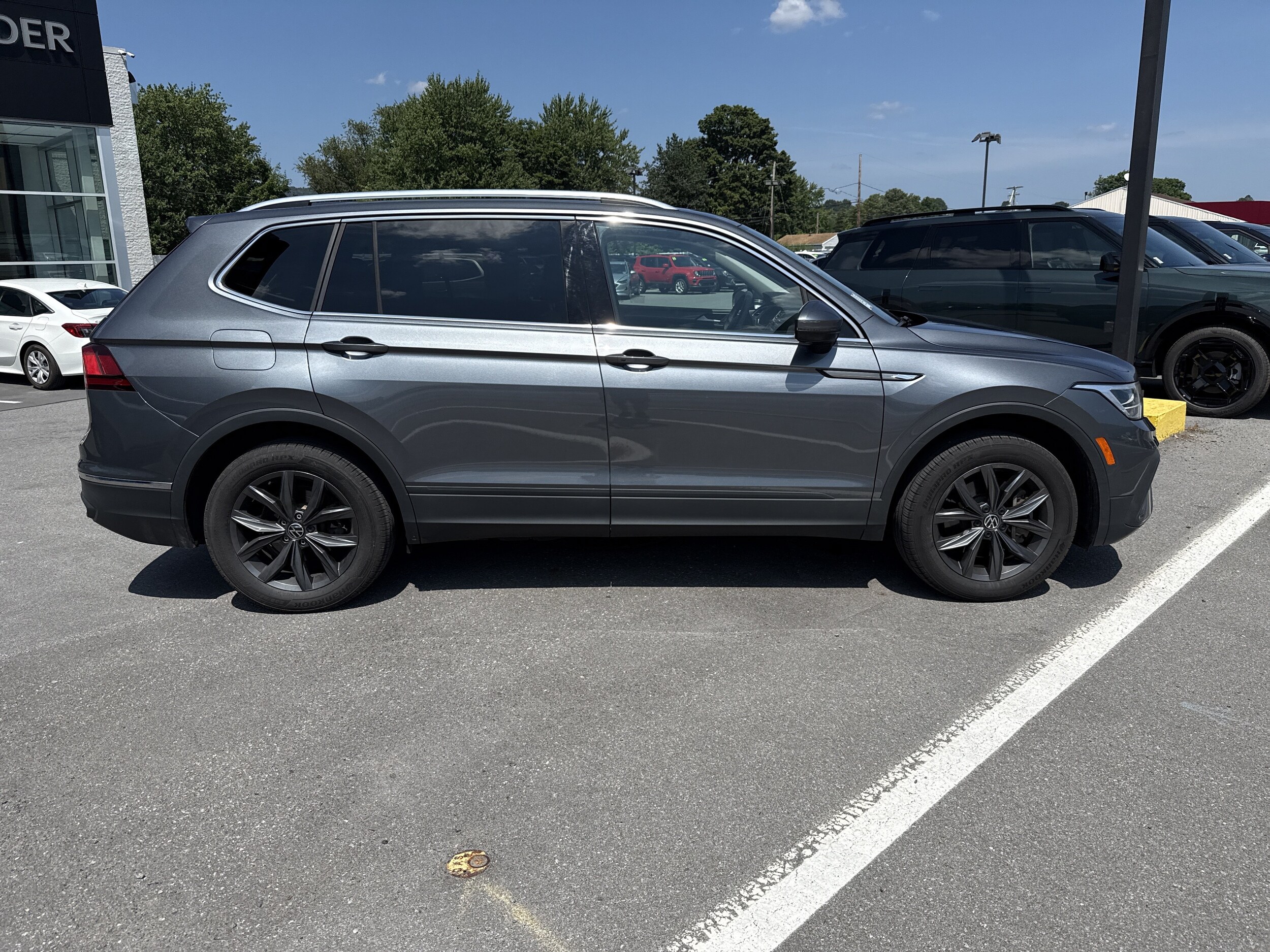 Used 2022 Volkswagen Tiguan SE with VIN 3VV2B7AX5NM092185 for sale in Montoursville, PA