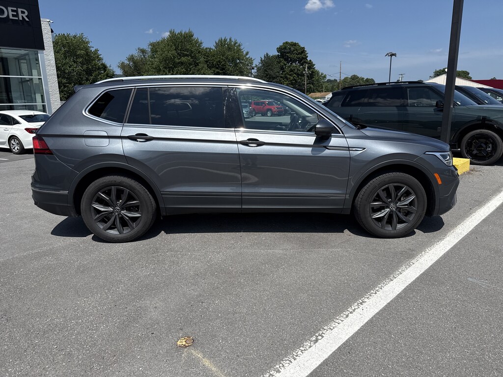 Used 2022 Volkswagen Tiguan 2.0T SE SUV