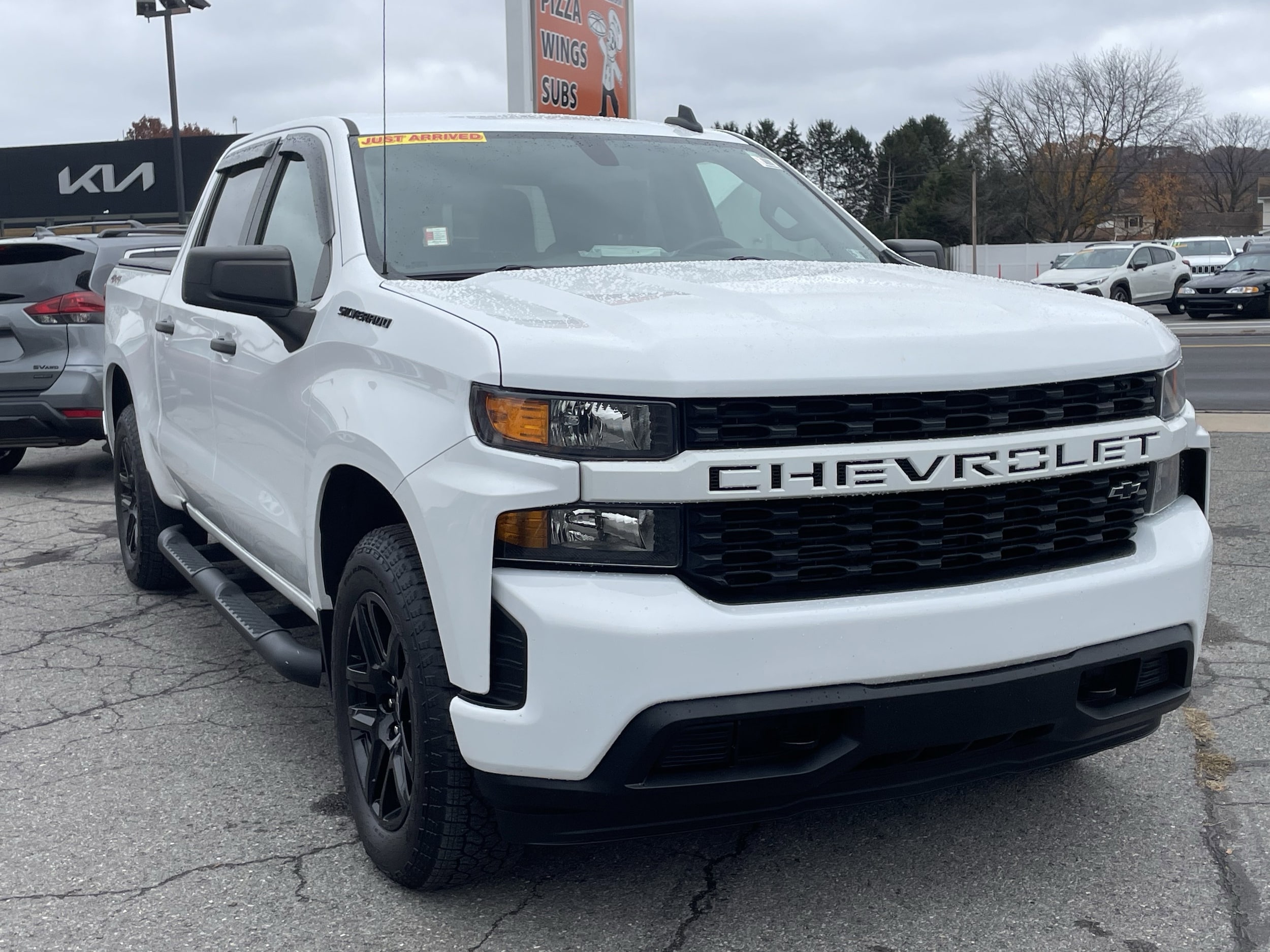 2022 Chevrolet Silverado 1500 Limited Custom's photo