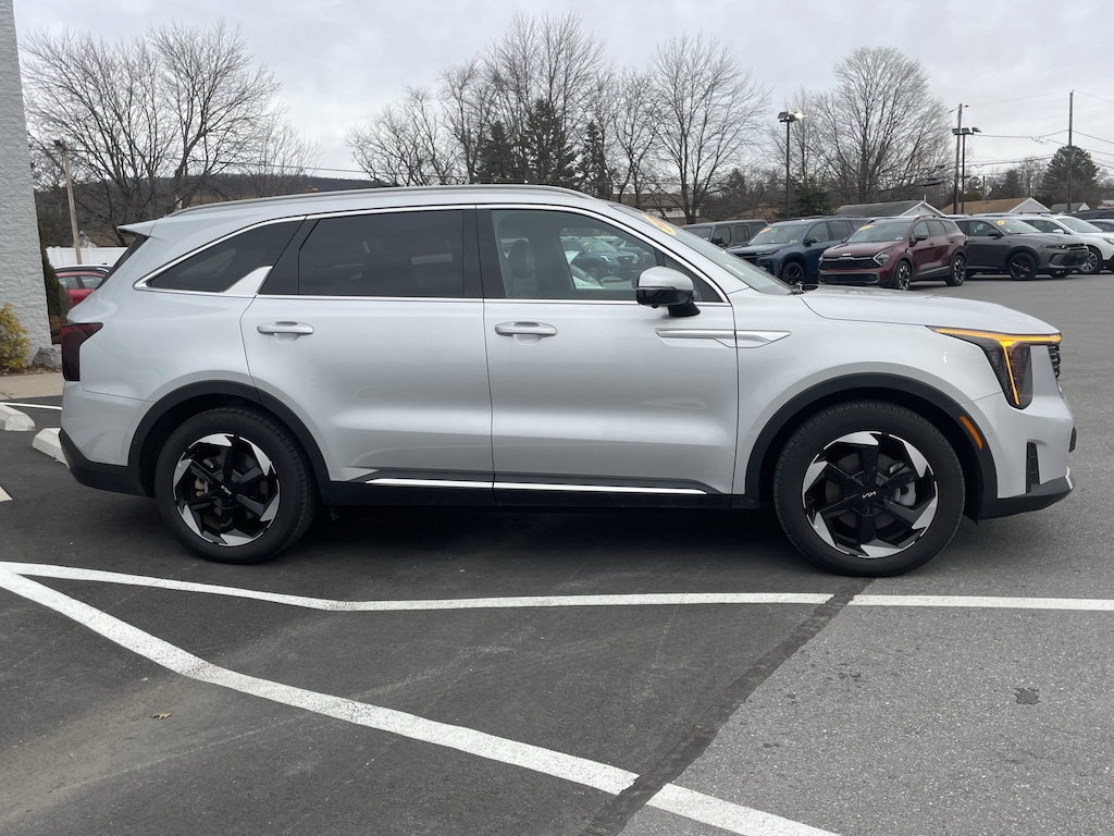Certified 2025 Kia Sorento Hybrid SX Prestige SUV