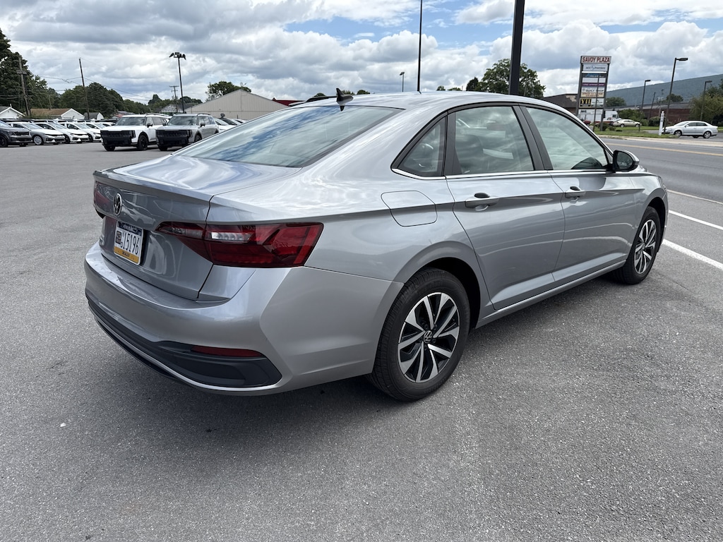 Used 2024 Volkswagen Jetta 1.5T S Sedan