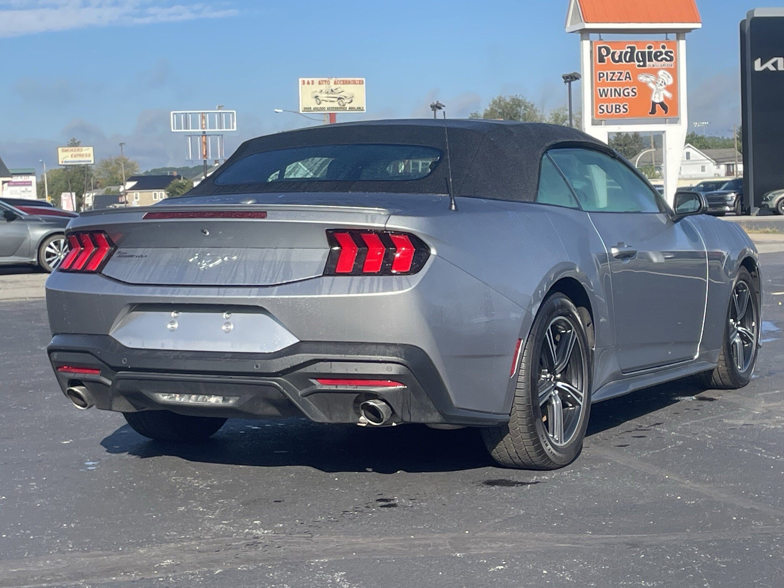 2025 Ford Mustang EcoBoost Premium Convertible photo 3
