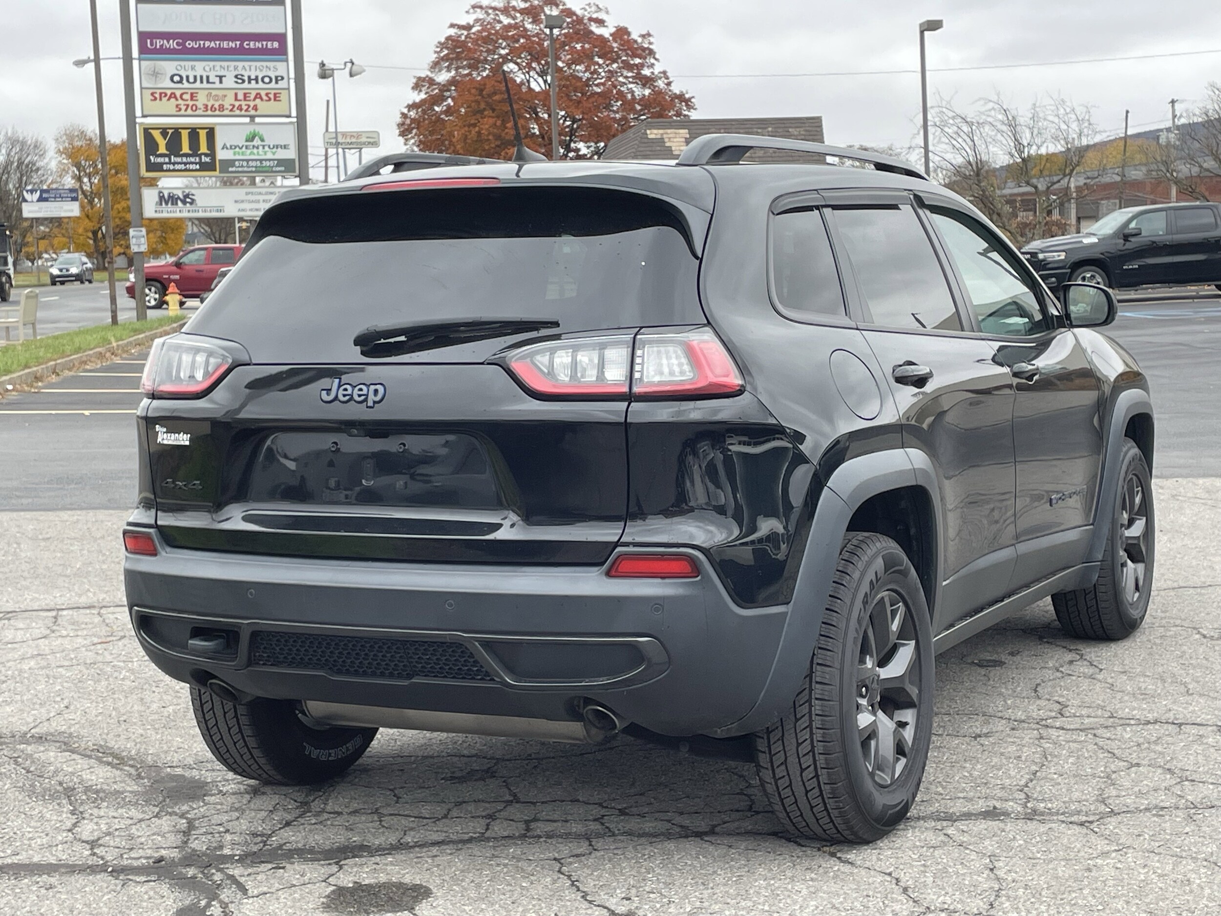2019 Jeep Cherokee Upland photo 3