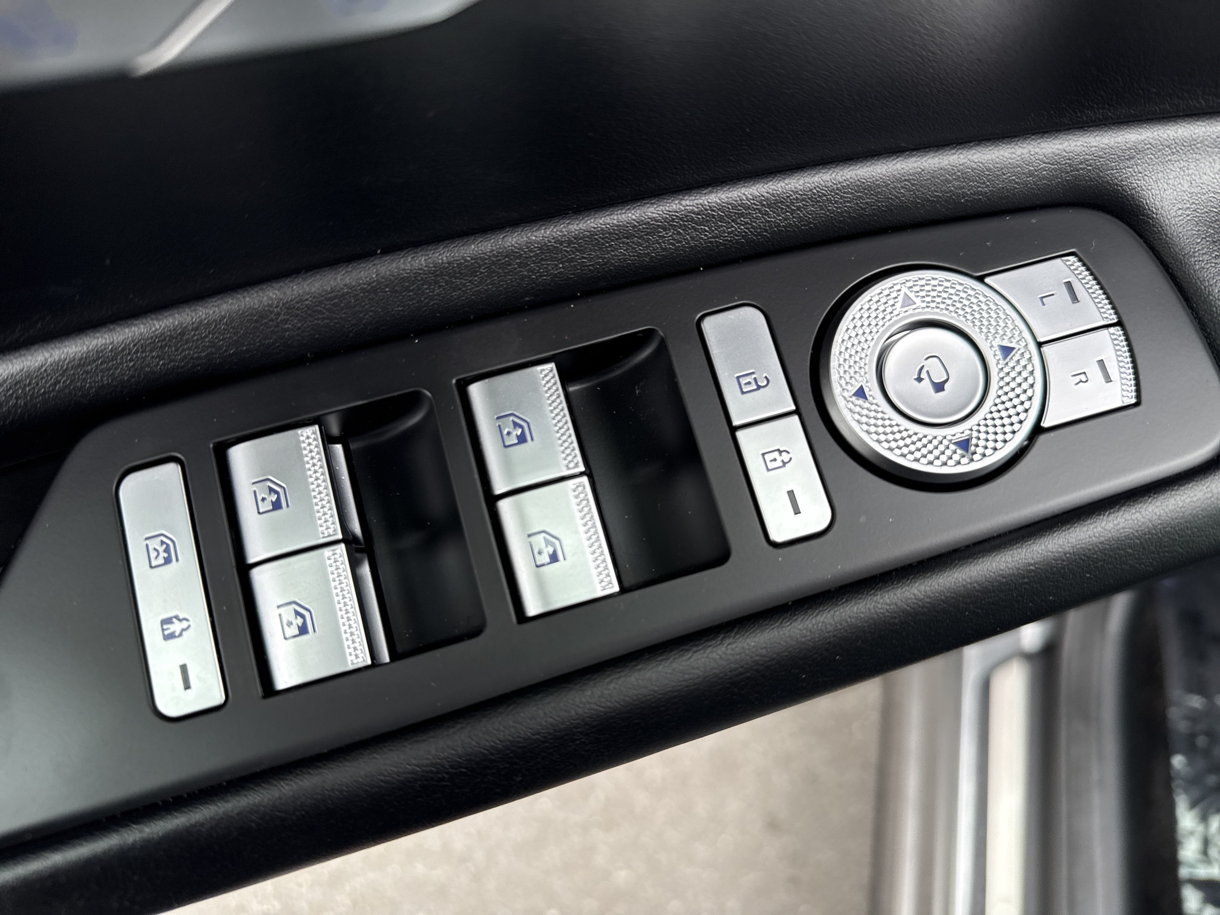 2024 GENESIS GV80 Standard - Photo 16