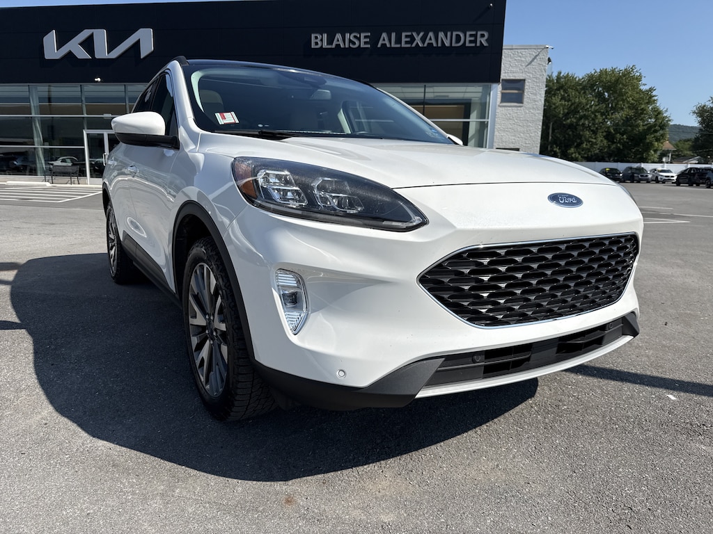 Used 2022 Ford Escape Titanium Hybrid SUV
