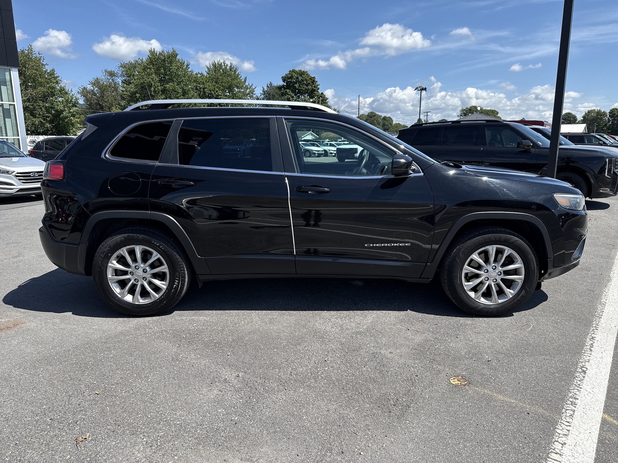 Used 2019 Jeep Cherokee Latitude with VIN 1C4PJMCB3KD282095 for sale in Montoursville, PA