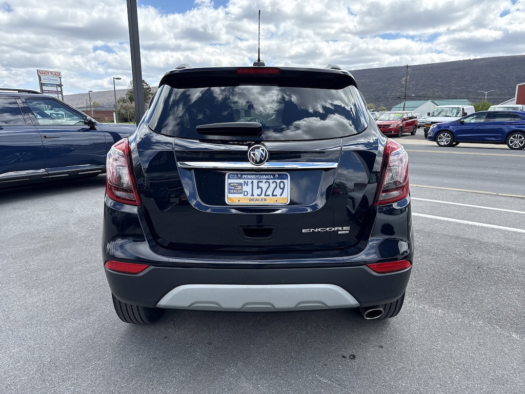 Used 2022 Buick Encore Preferred SUV