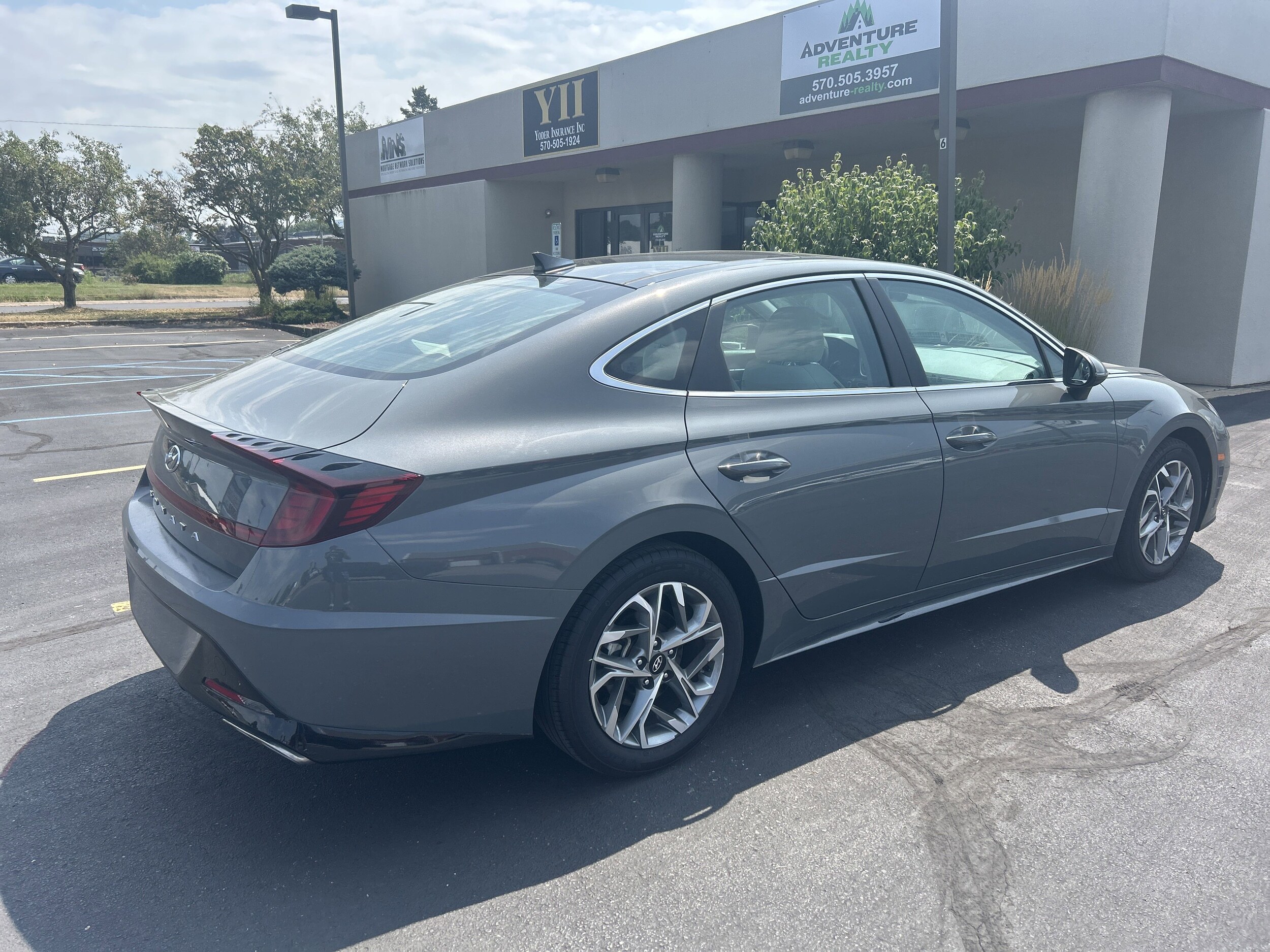 2023 Hyundai Sonata SEL photo 3