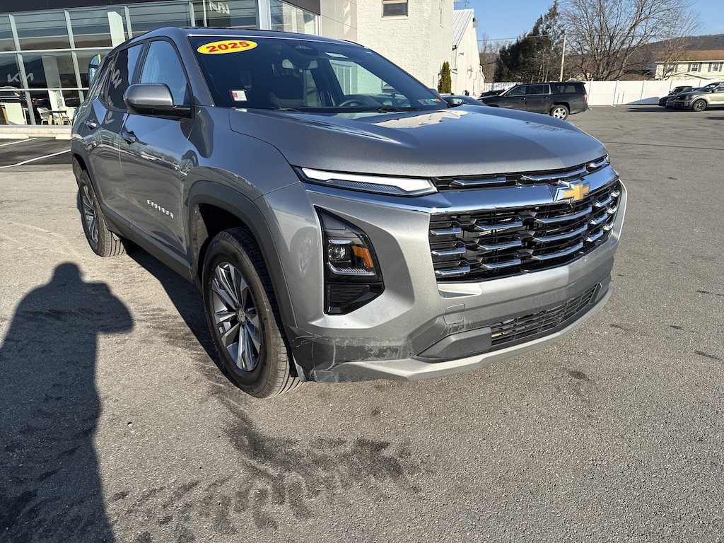 Used 2025 Chevrolet Equinox LT SUV