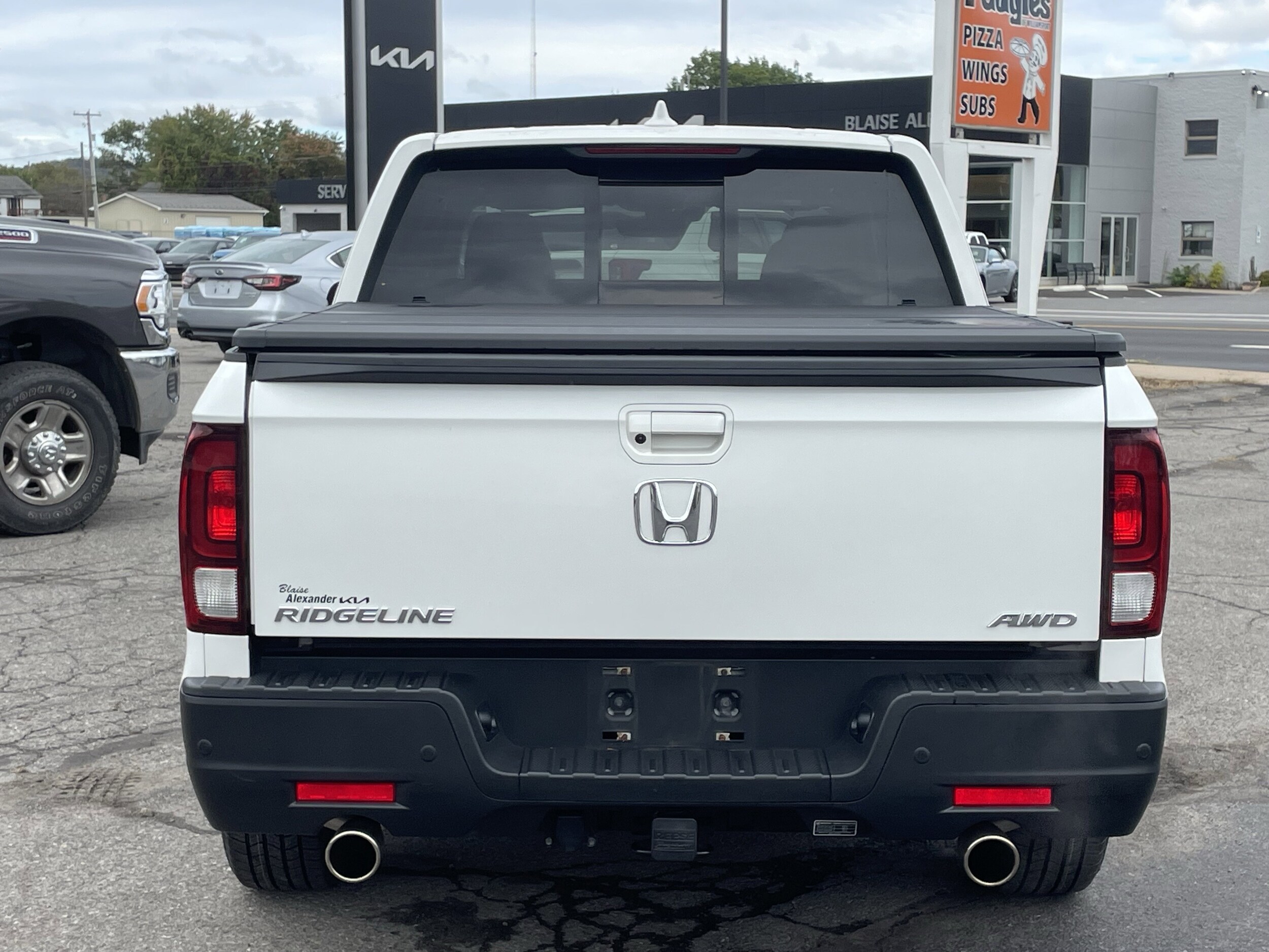 2022 Honda Ridgeline RTL-E photo 4