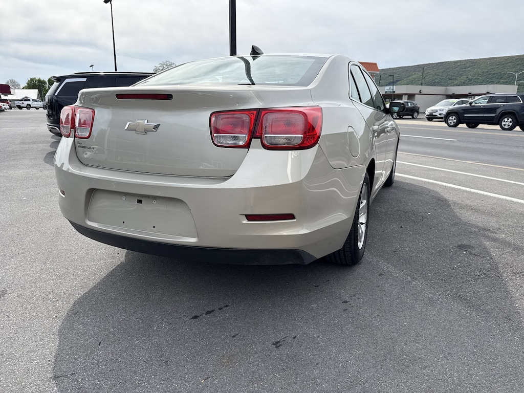 Used 2015 Chevrolet Malibu LS w/1FL Sedan