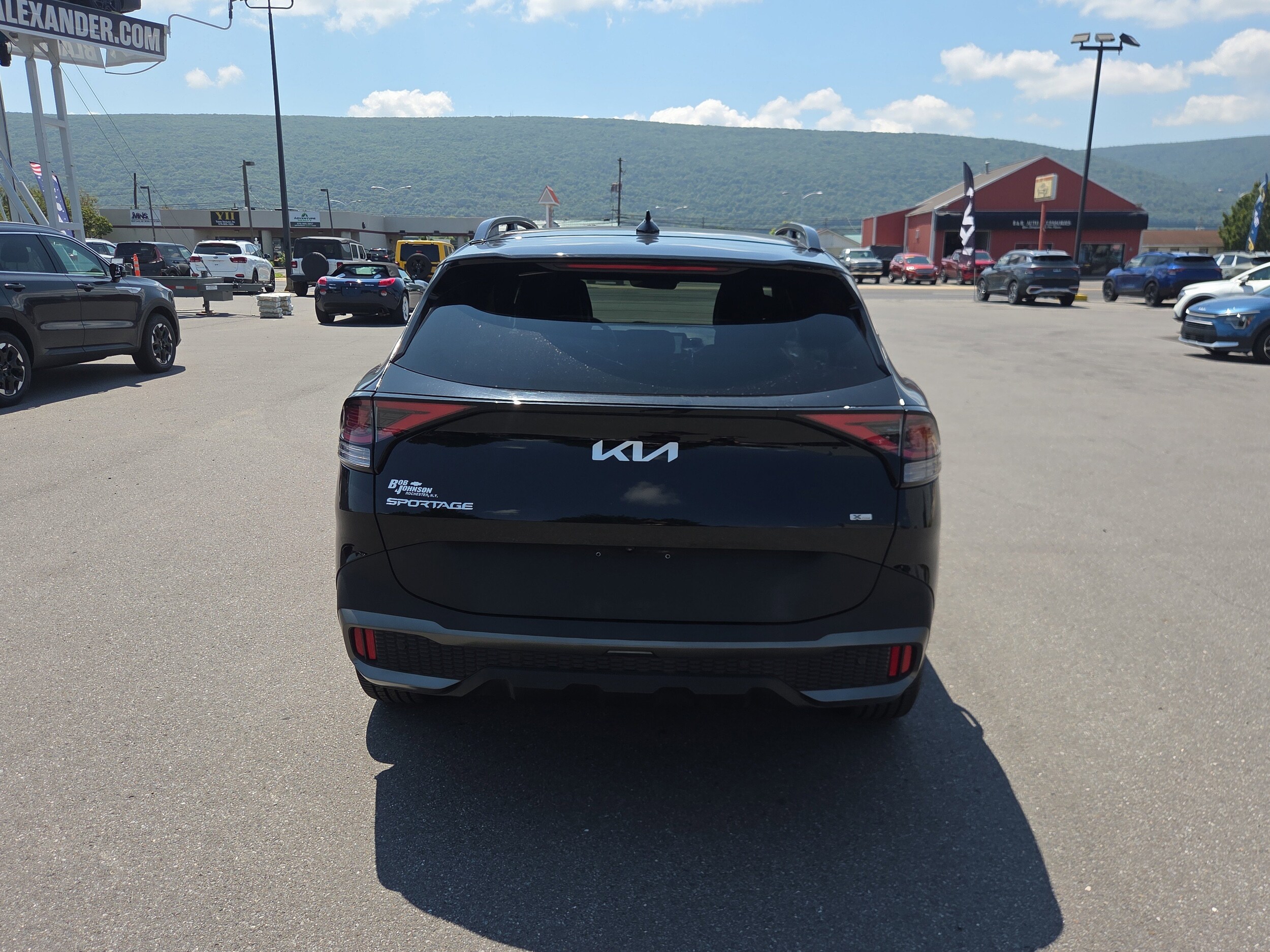 2023 Kia Sportage X-Line photo 3