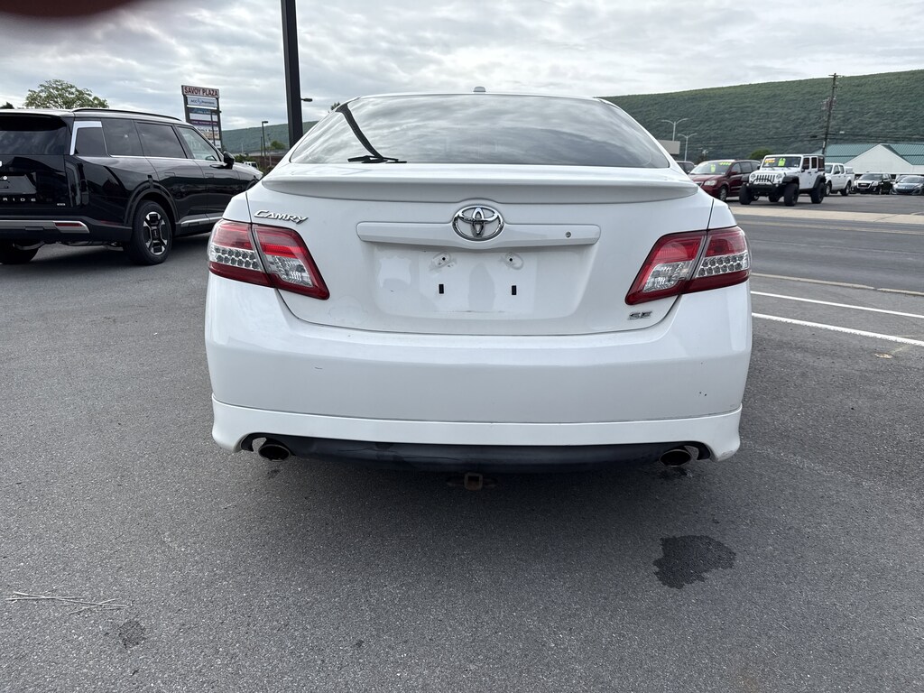 Used 2011 Toyota Camry SE V6 Sedan