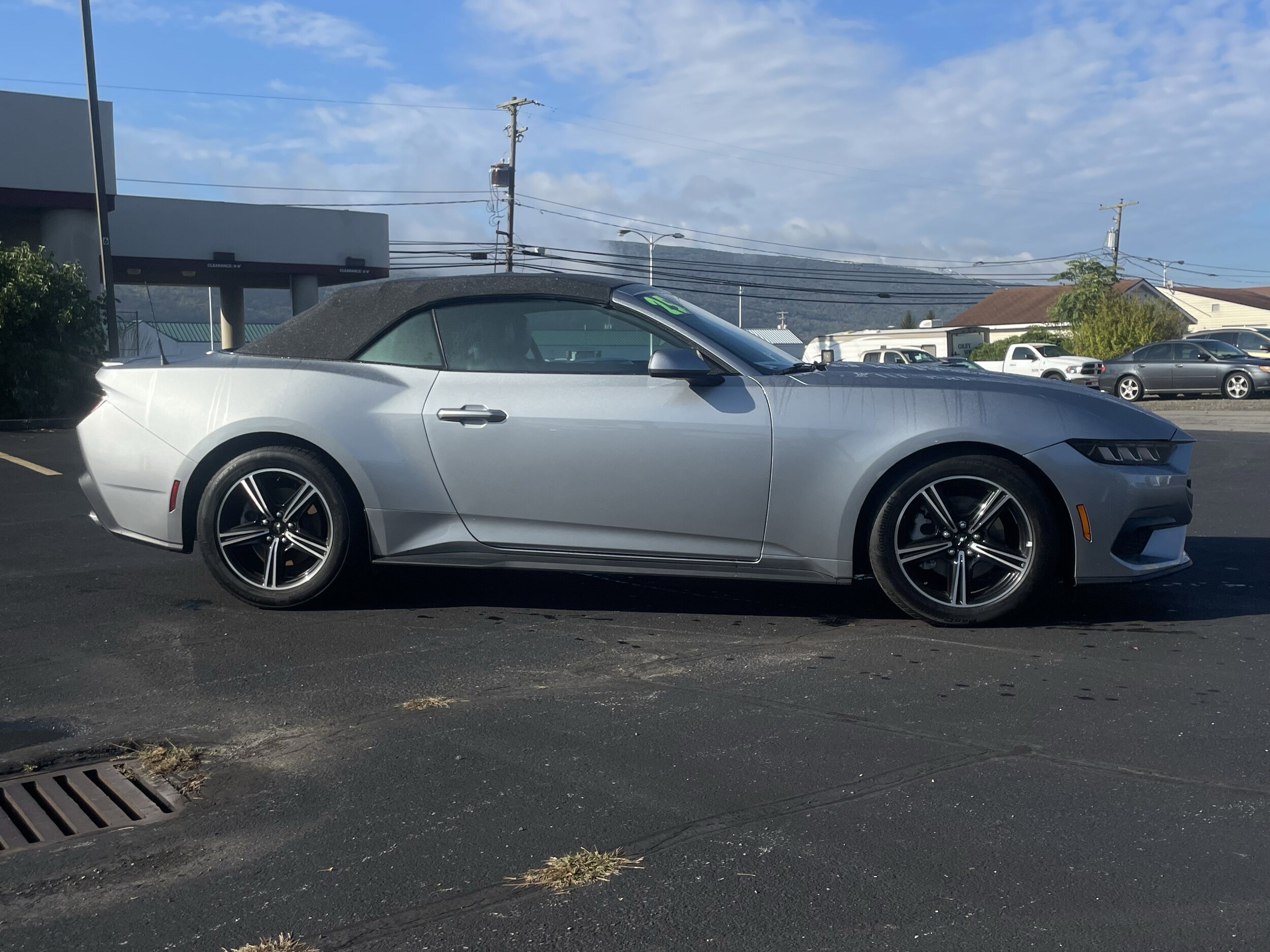 2025 Ford Mustang EcoBoost Premium Convertible photo 2