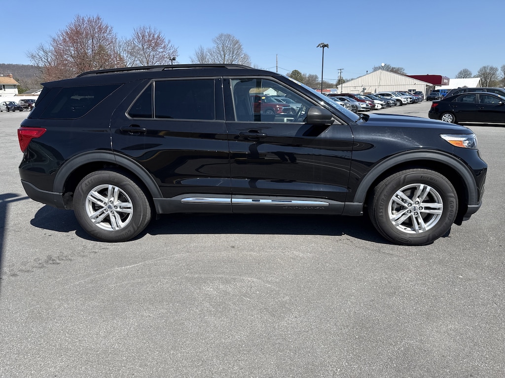 Used 2022 Ford Explorer XLT SUV