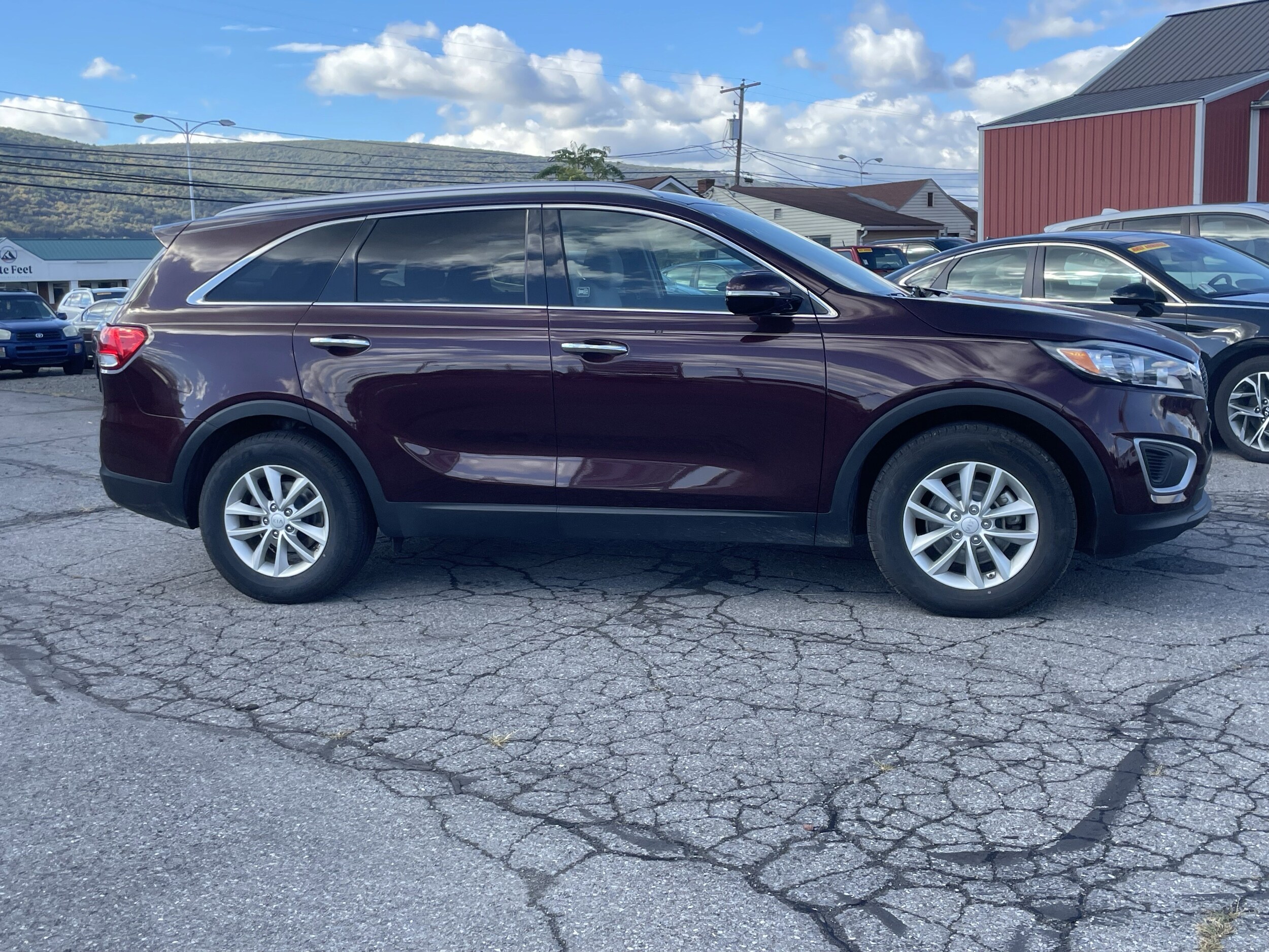 2017 Kia Sorento LX photo 2