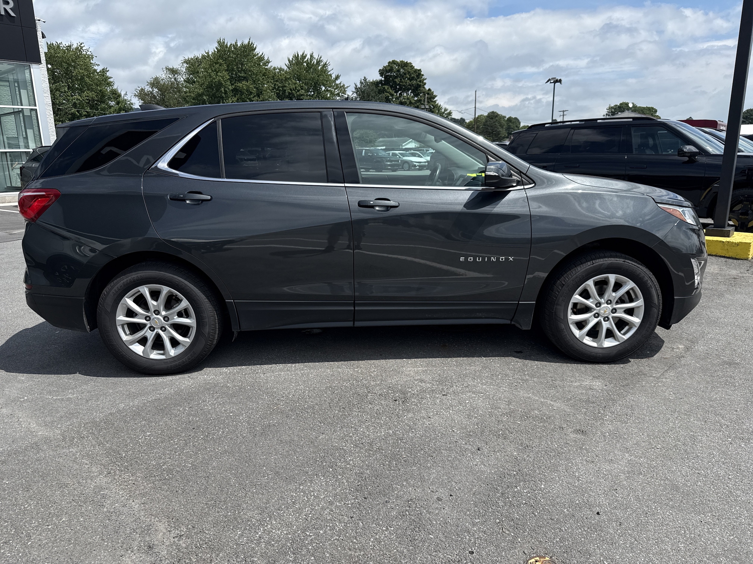 Used 2018 Chevrolet Equinox LT with VIN 2GNAXSEV7J6321100 for sale in Montoursville, PA